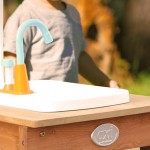 Masuta picnic cu bancute copii Dennis- Spatiu de joaca Linda pentru Gradina - Masa multifunctionala gradina din lemn cu bucatarie de joaca cu apa si nisip Axi Masuta picnic cu bancute copii Dennis- Spatiu de joaca Linda pentru Gradina - Masa multifunctionala gradina din lemn cu bucatarie de joaca cu apa si nisip Axi